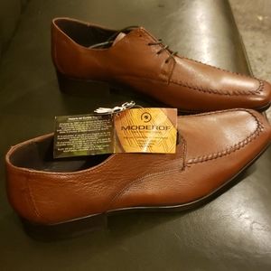 Handcrafted genuine leather mens shoes